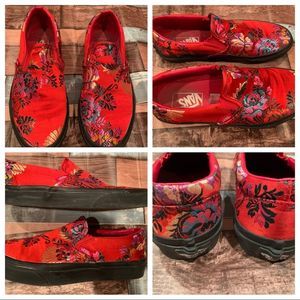 Vans shoes 
Women size 8